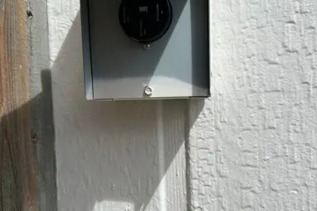 G3iKLFPoiIfBOcvhlJJQNU2ReJrm72MB5eMQBGYy.jpg